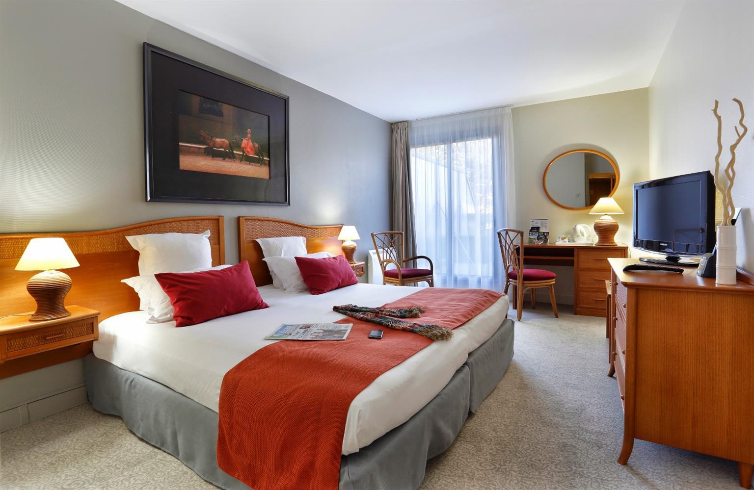 Best Western Plus Hotel Du Parc Chantilly Exterior foto