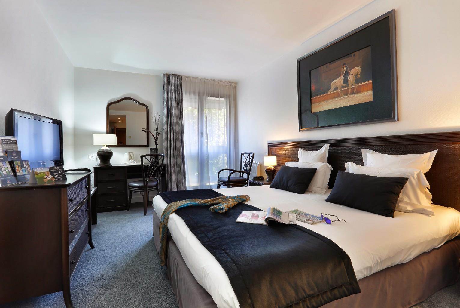 Best Western Plus Hotel Du Parc Chantilly Exterior foto
